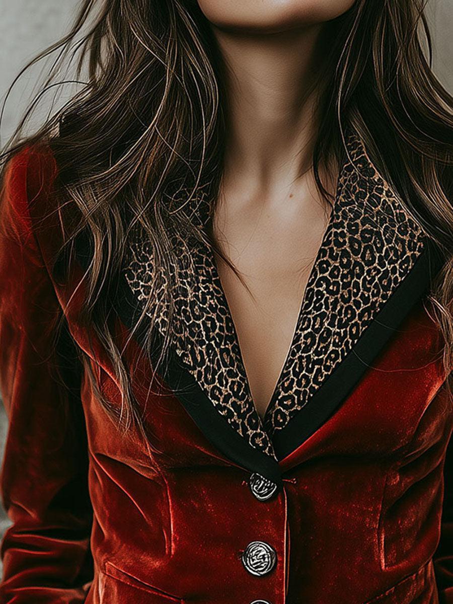 Herbstlicher Samt-Blazer in Burgunderrot mit Leopardenmuster - Luxus pur!