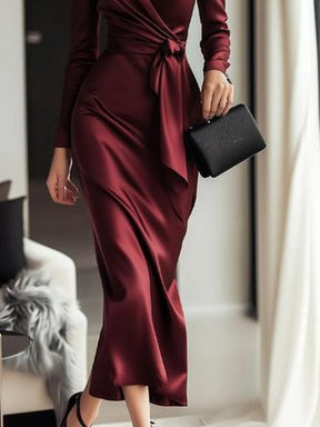 Burgundy Maxi-Kleid mit Langarm - Eleganter Herbstsbegleiter in A-Linie