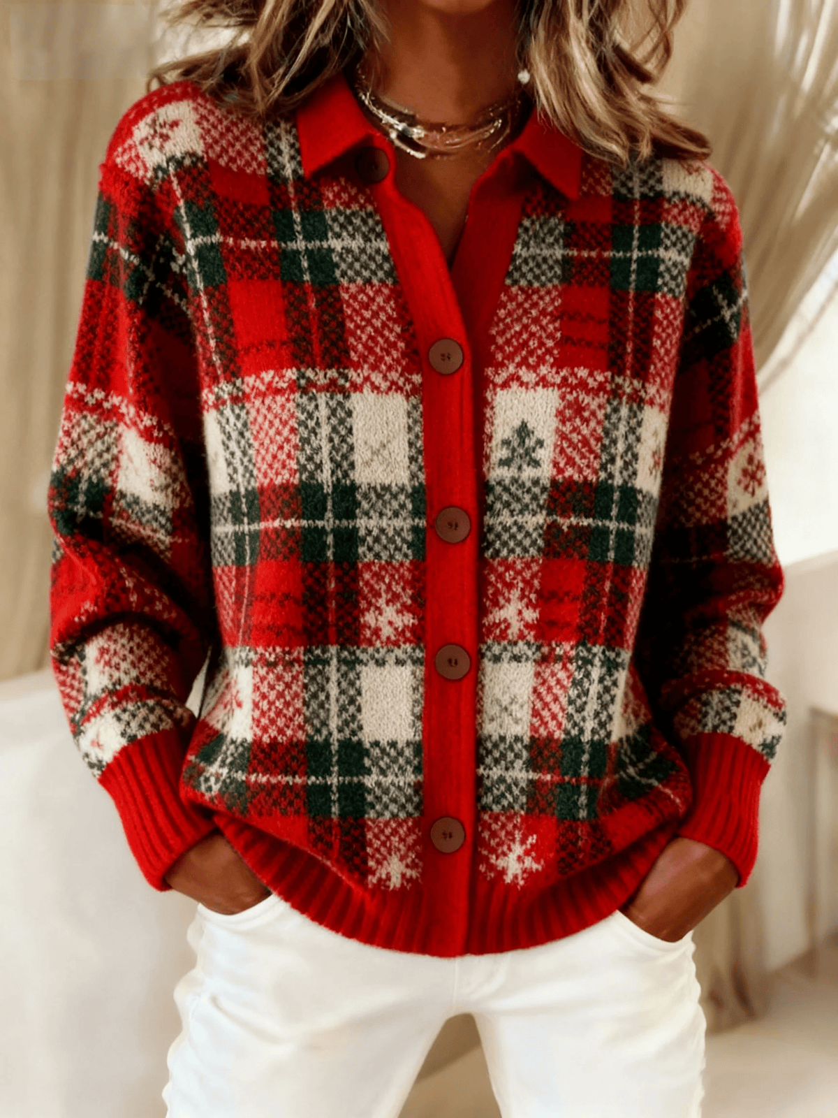 Damen Winter Cardigan kariert rot grün – kuschelig & elegant