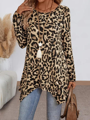 Wild Leopard Round Neck Top - Modischer Herbstsbegleiter mit Leopardenprint