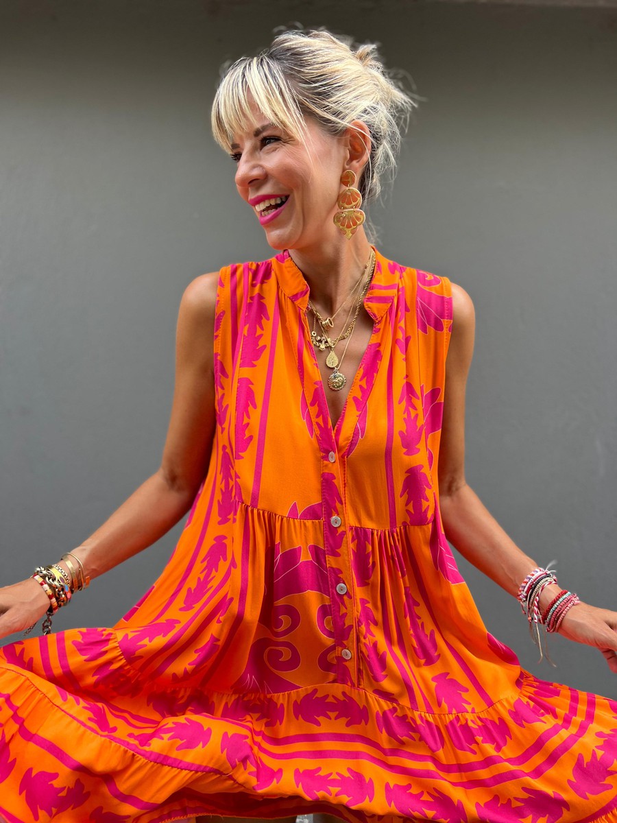 Orangefarbenes Ärmelloses Minikleid - Der perfekte Herbstsbegleiter
