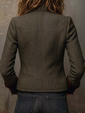 Elegante olivgrüne Winterjacke Damen tailliert smart-casual