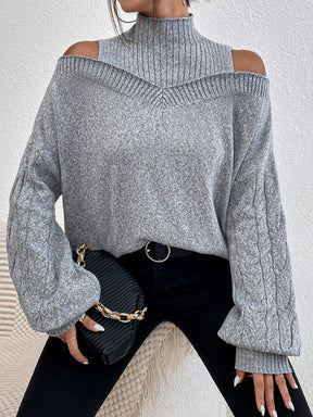 Luxuriöser Herbst-Pullover: Cold Shoulder Mock Neck in Zopfmuster