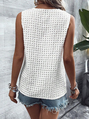 Winter Layering Must-have: Weißes V-Neck Tanktop Damen