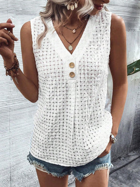 Winter Layering Must-have: Weißes V-Neck Tanktop Damen