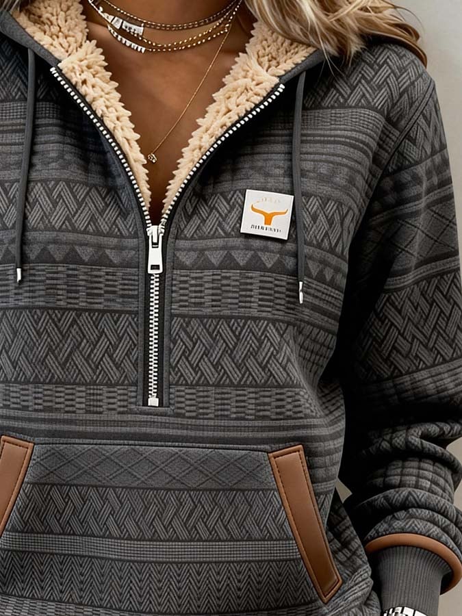 Kuscheliger Winter Hoodie mit Ethno-Muster und Kängurutasche