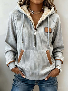 Kuscheliger Damen Winter Hoodie mit Teddyfutter Color Block