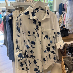 Winter Blusen-Shirt blau mit Aquarell-Blütenprint langarm
