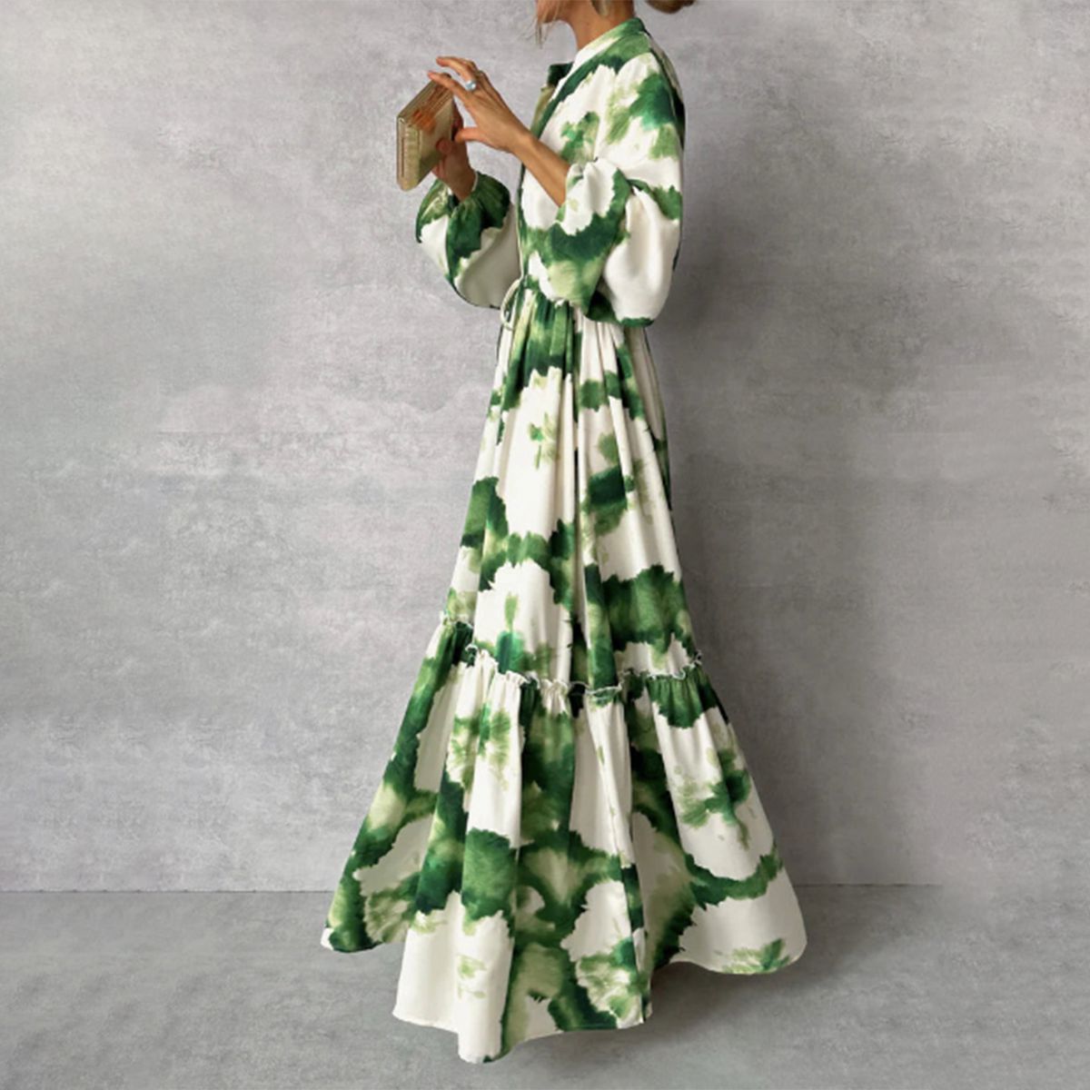 Grünes Langarm V-Ausschnitt Maxikleid - Eleganter Herbstslook in Komfort und Style