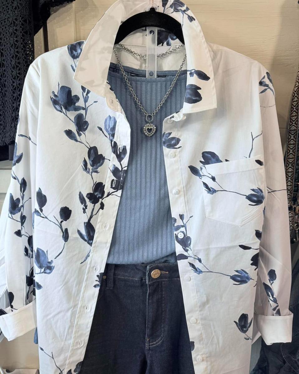Winter Blusen-Shirt blau mit Aquarell-Blütenprint langarm