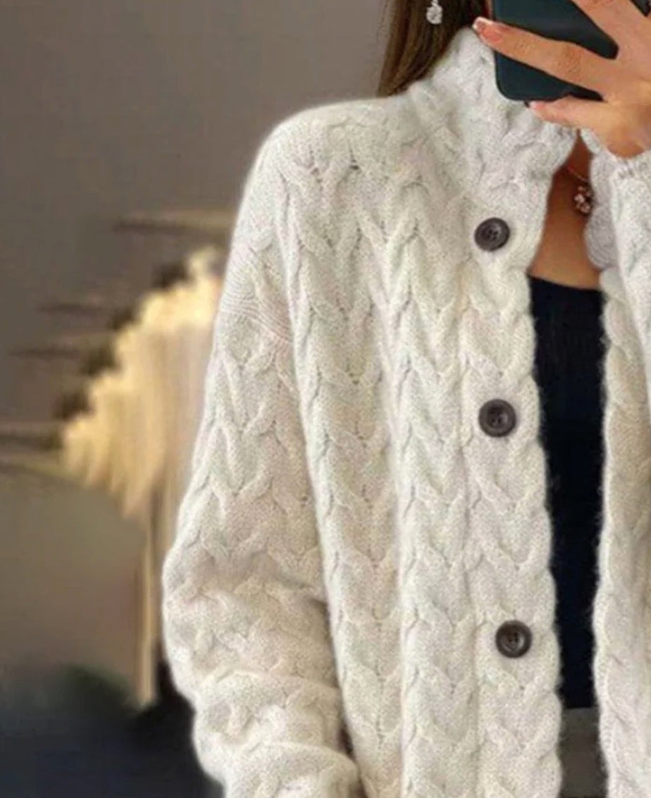 Weißer Langarm-Cardigan: Herbstlicher Kuschel-Luxus für deinen Look