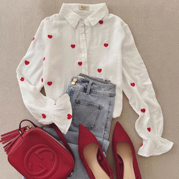 Trendiges Weißes Langarmshirt - Stilvoller Herbstsbegleiter mit Komfort