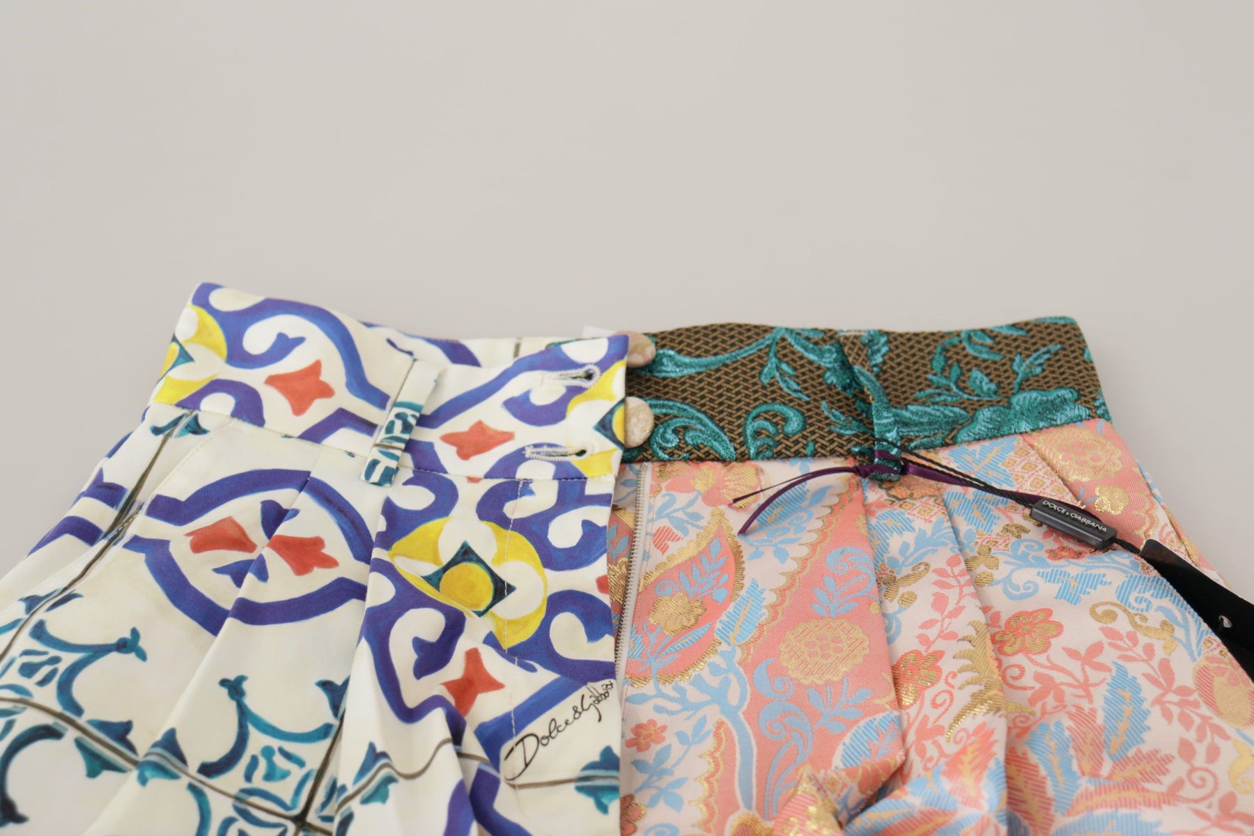 Dolce & Gabbana Multicolor Hohe Taille Hot Pants Shorts