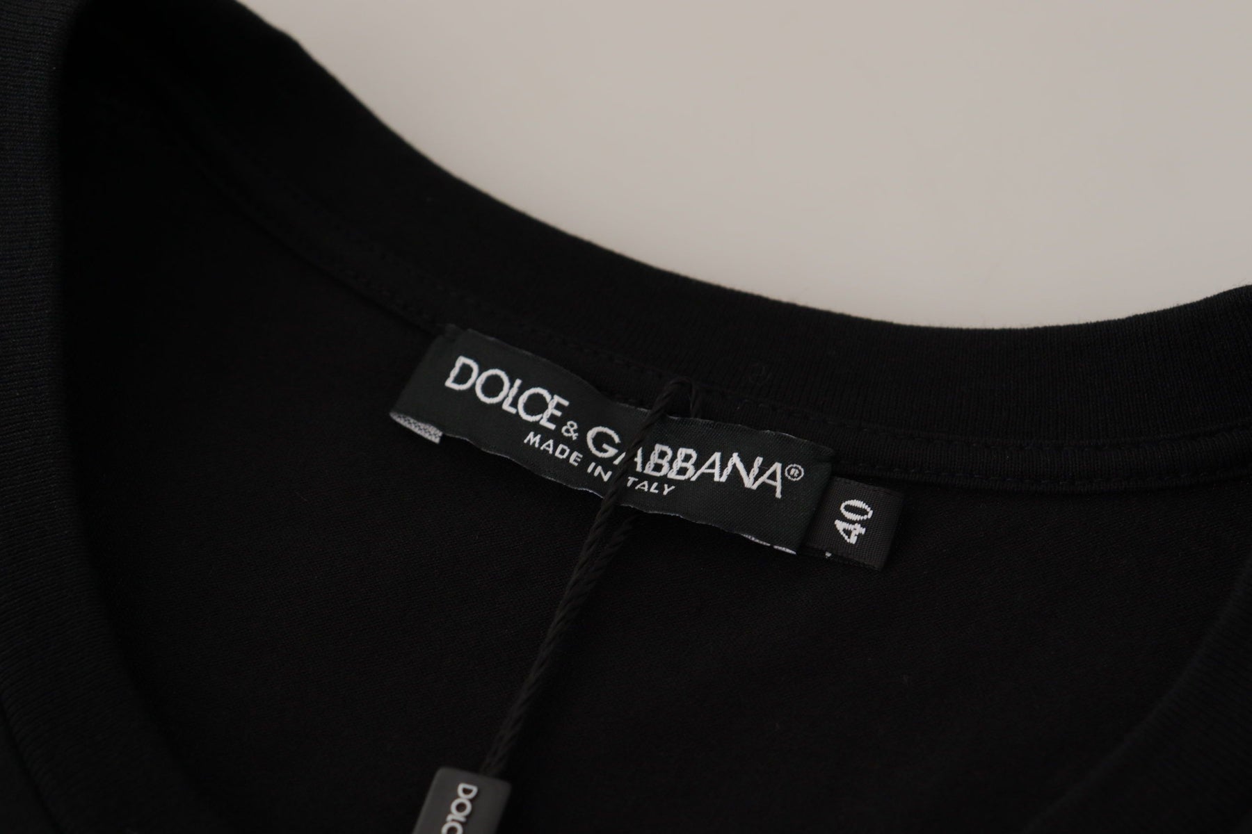 Dolce & Gabbana Schwarzes Logo-Motiv-T-Shirt mit Rundhalsausschnitt aus Baumwolle