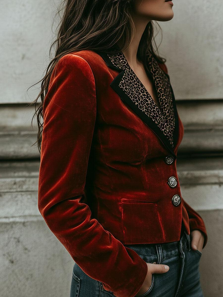 Herbstlicher Samt-Blazer in Burgunderrot mit Leopardenmuster - Luxus pur!