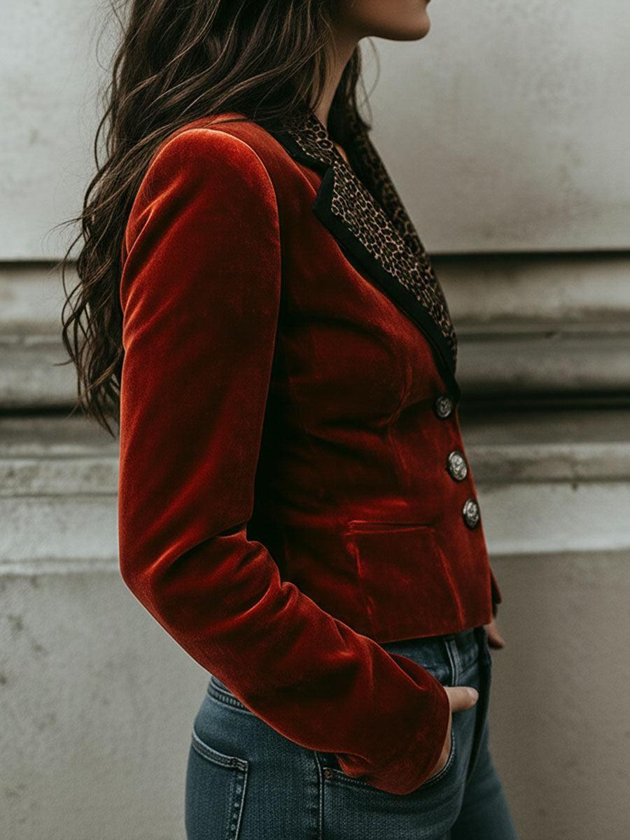 Herbstlicher Samt-Blazer in Burgunderrot mit Leopardenmuster - Luxus pur!