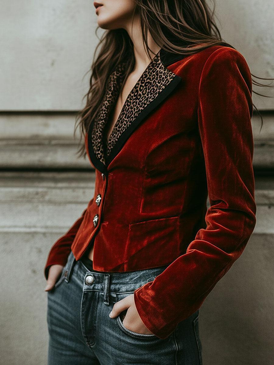 Herbstlicher Samt-Blazer in Burgunderrot mit Leopardenmuster - Luxus pur!