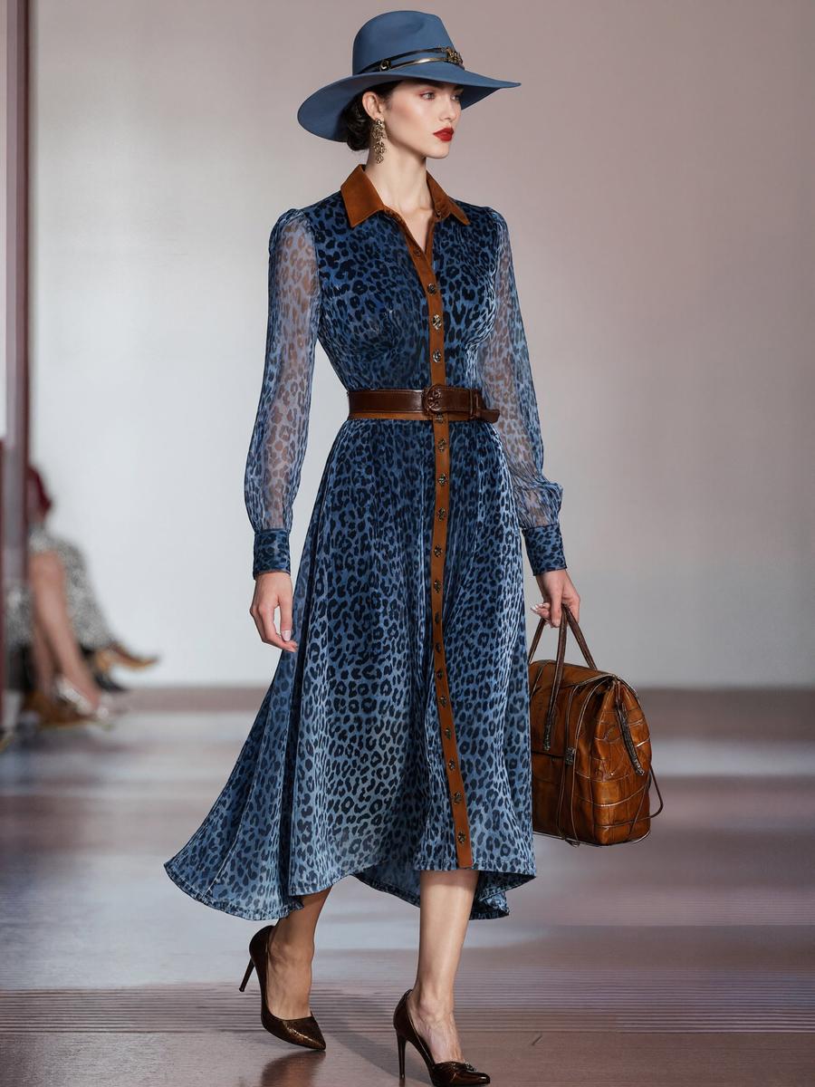 Blue Leopard Midi Dress - Der stylische Herbstbegleiter für jede Gelegenheit