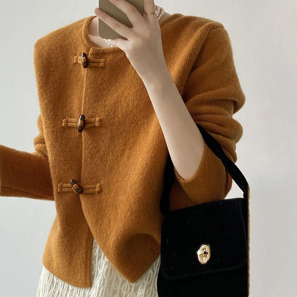 Herbst-Chic: Tan Long Sleeve Plain Sweater - Kuschelig, Elegant & Vielseitig