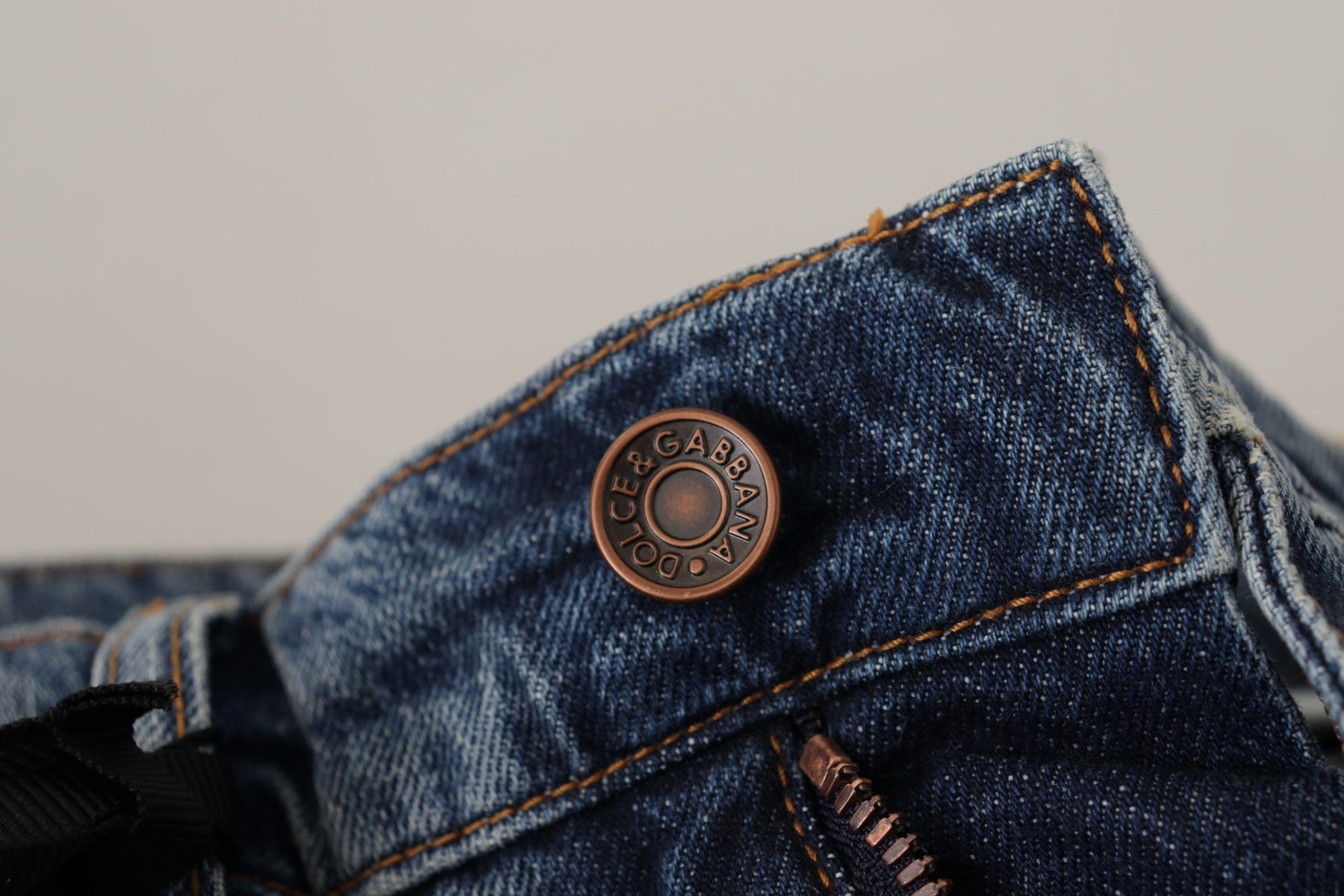 Dolce & Gabbana Blaue Denim Barock Herz Logo Patch Hose Jeans