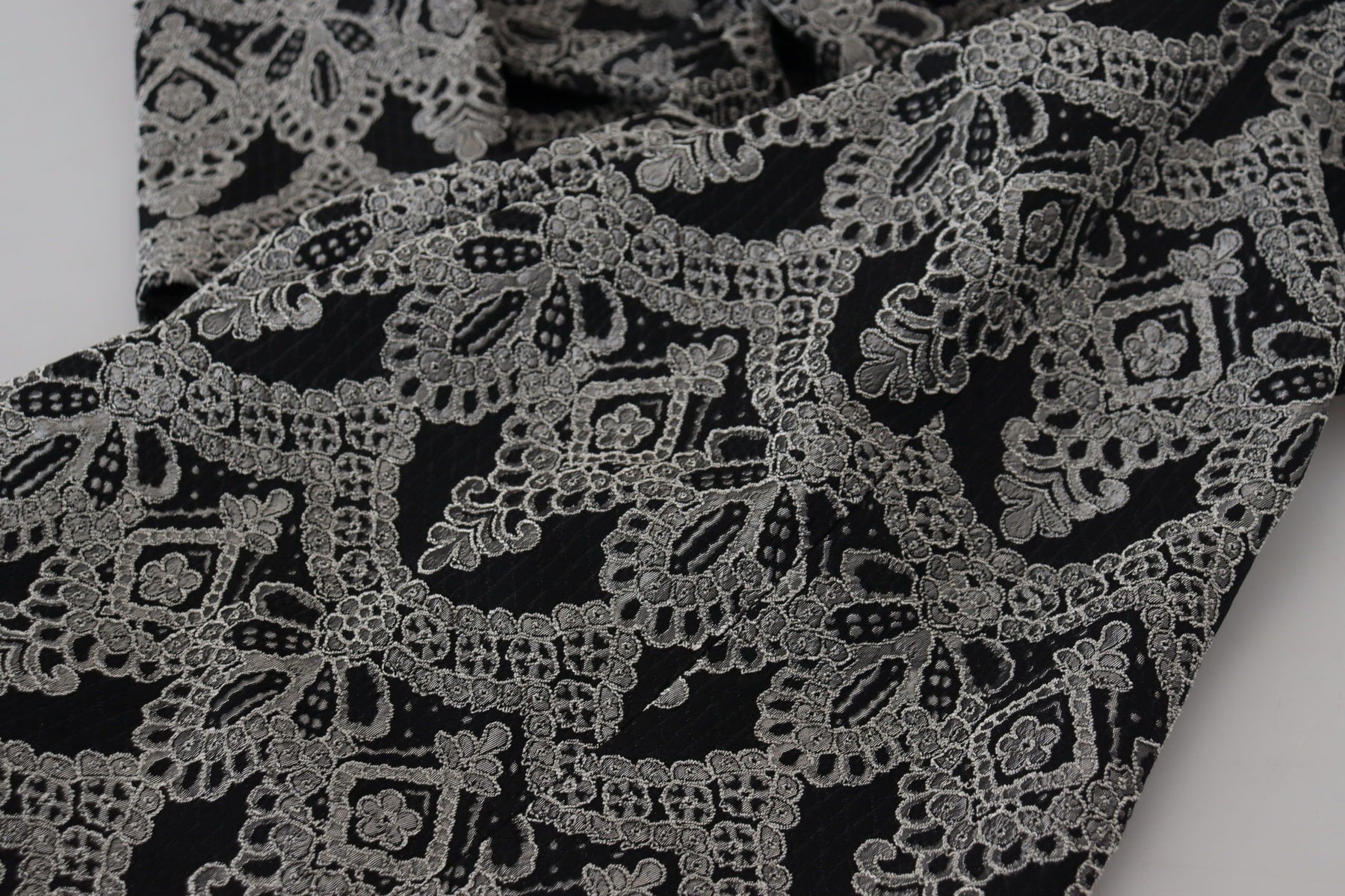 Dolce & Gabbana Schwarz-graues Jacquard-Bodycon-Kleid