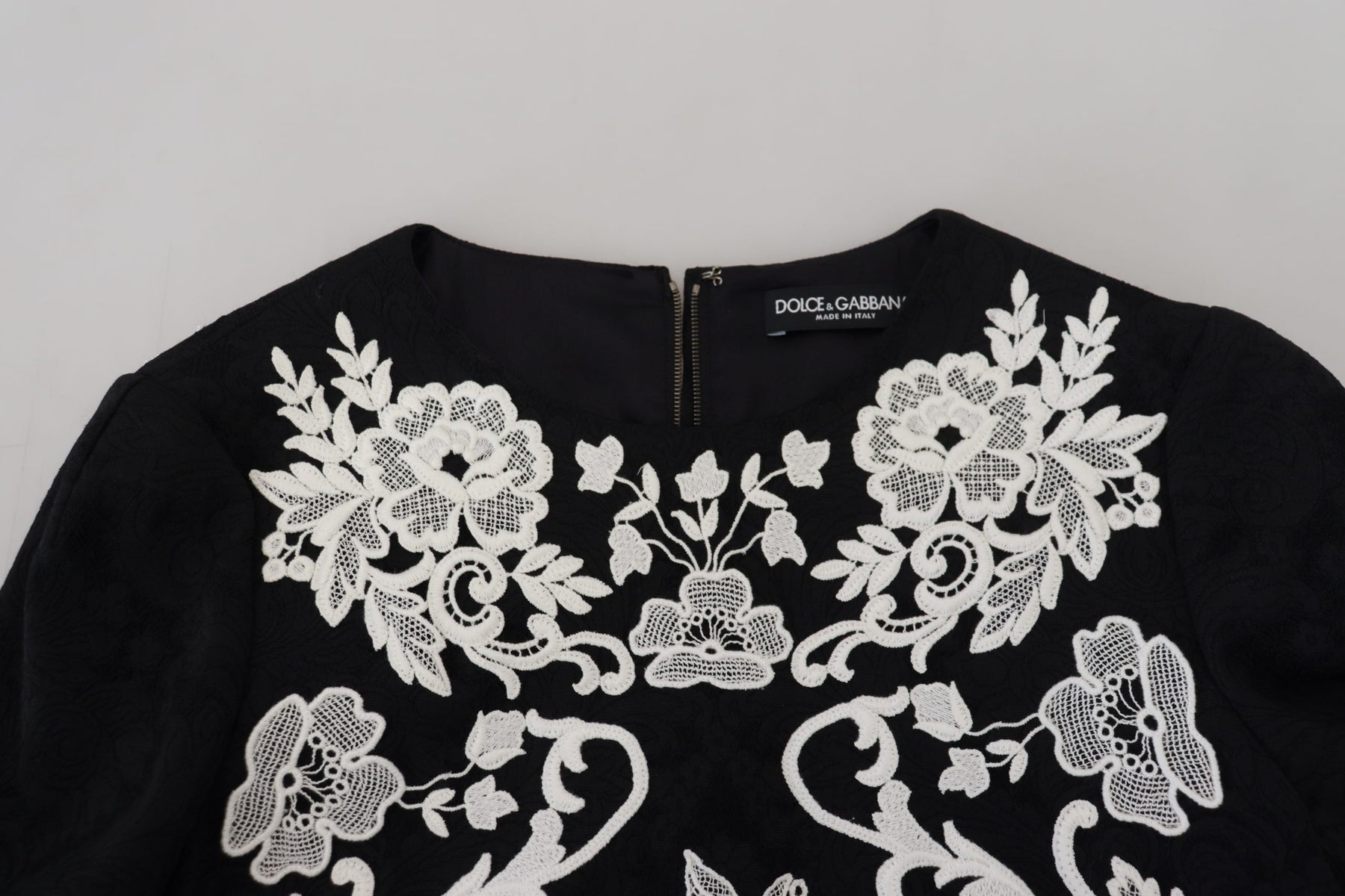 Dolce & Gabbana Schwarzes Kleid mit Spitzenbesatz und halben Ärmeln in A-Linie