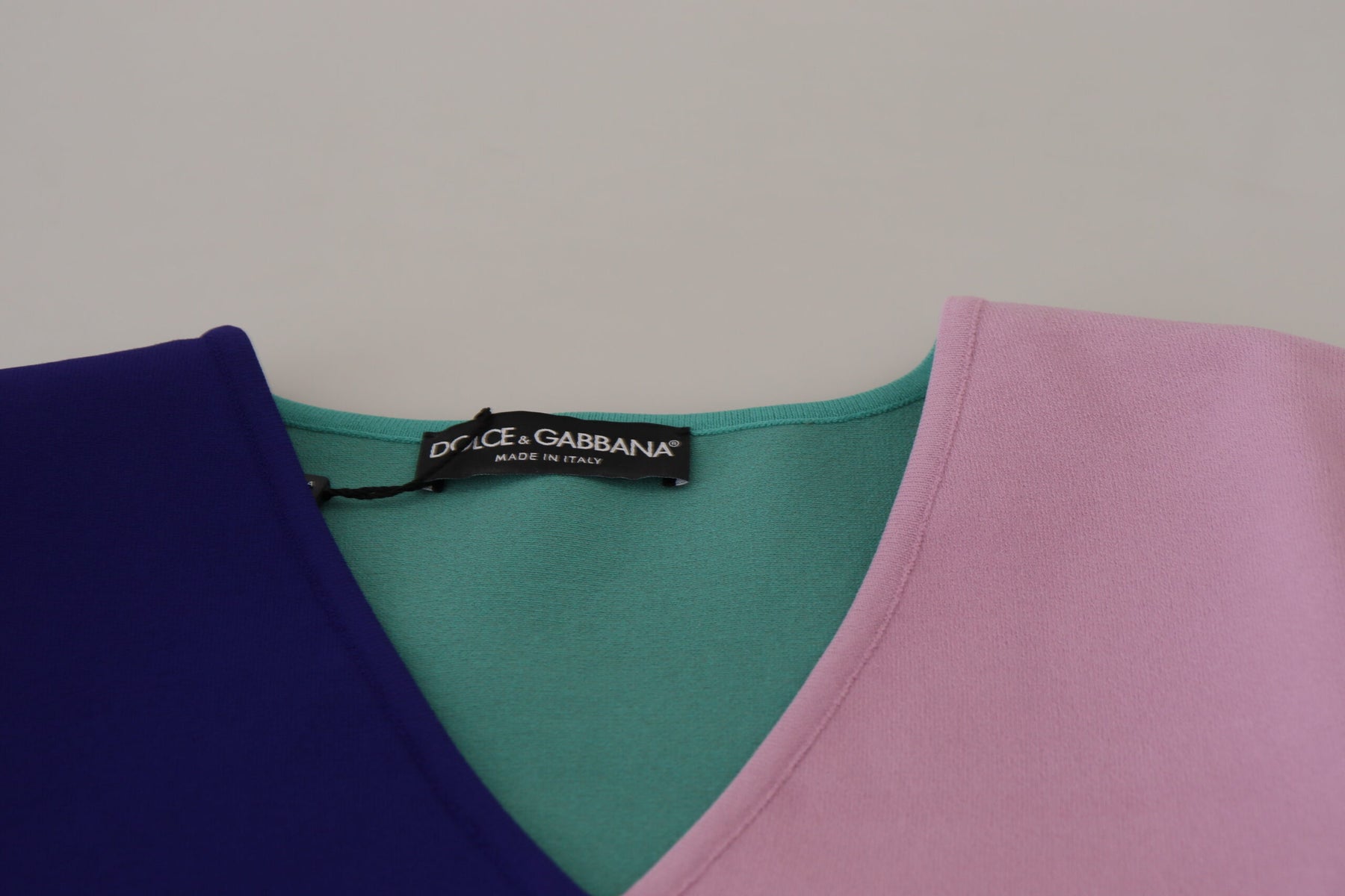 Dolce & Gabbana Multicolor Pullover mit V-Ausschnitt und langen Ärmeln aus Viskose