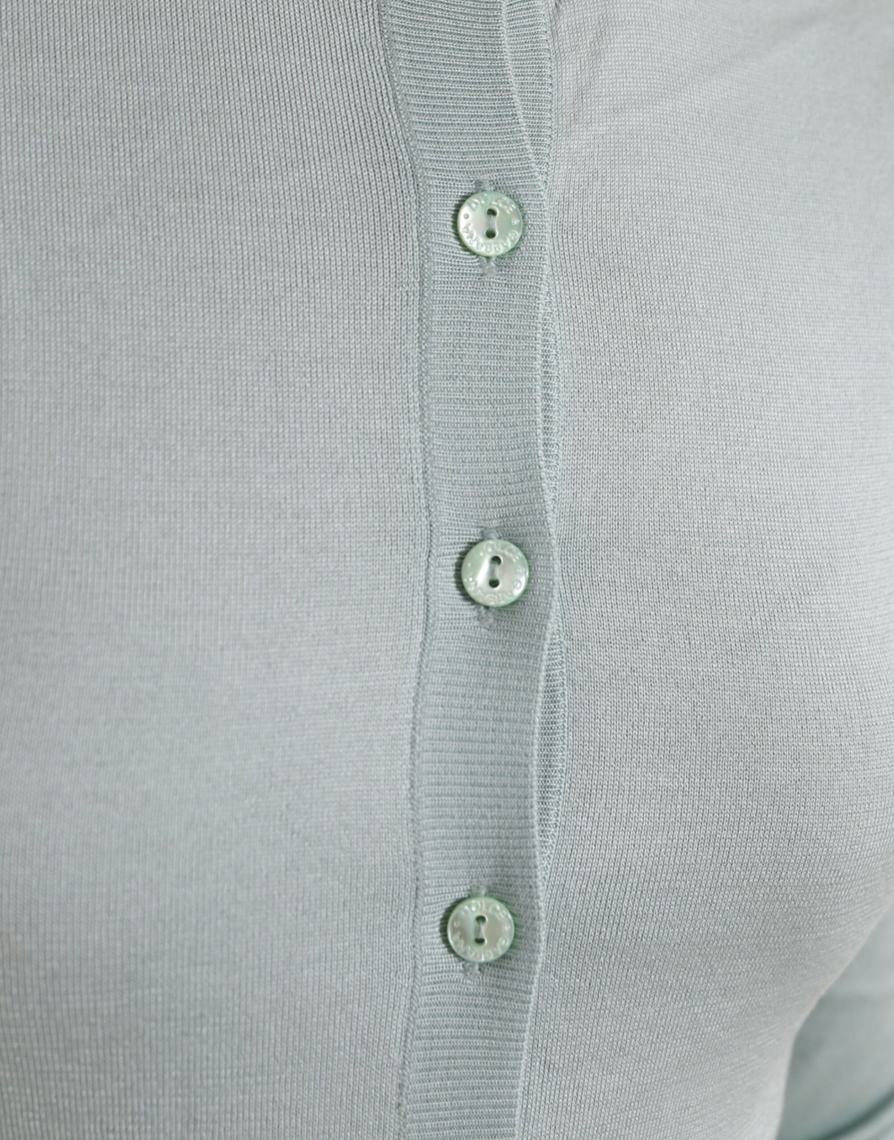 Dolce & Gabbana Hellblauer Strickpullover mit Rundhalsausschnitt aus Seide