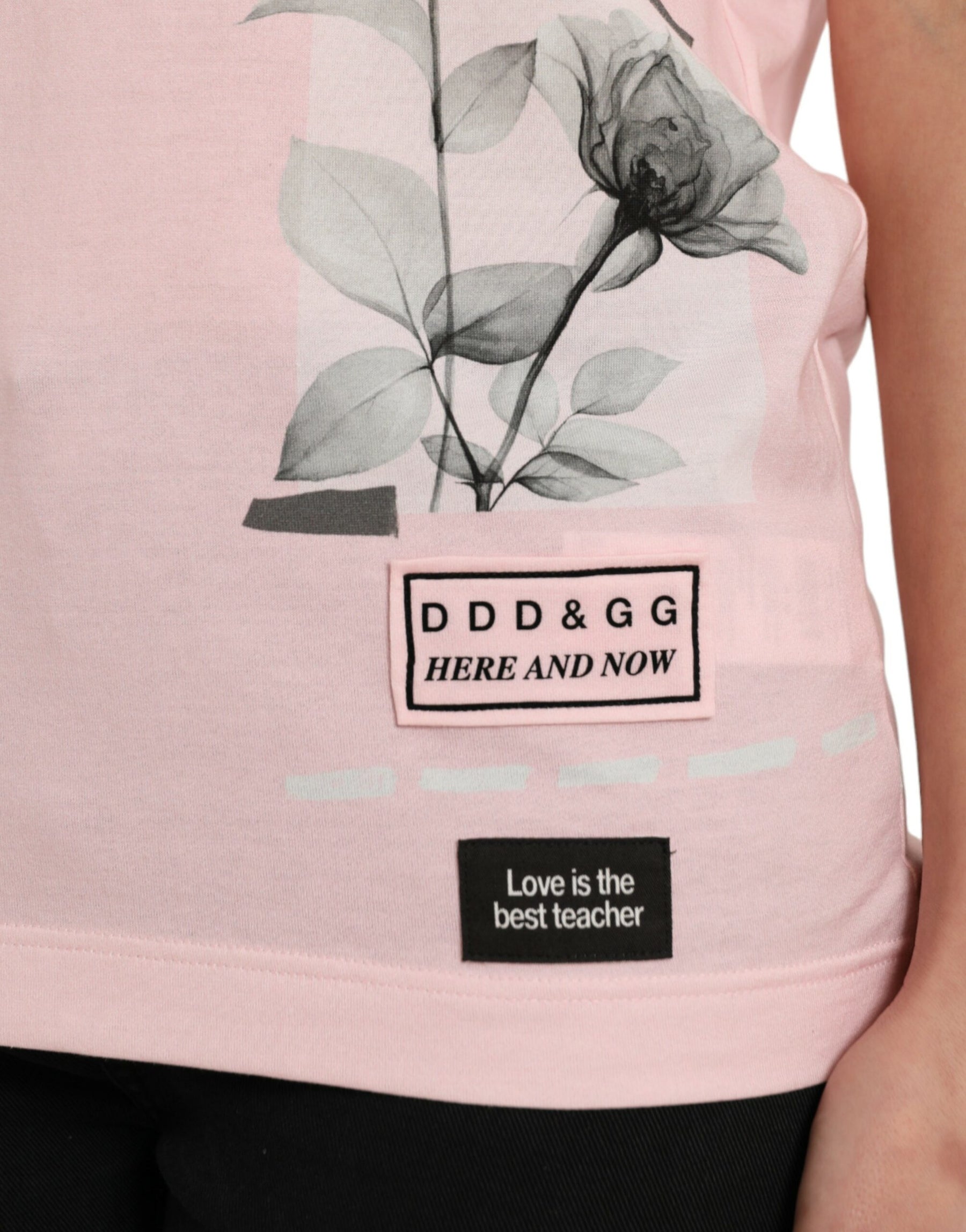 Dolce & Gabbana Rosa T-Shirt aus Baumwolle mit Blumendruck und kurzen Ärmeln