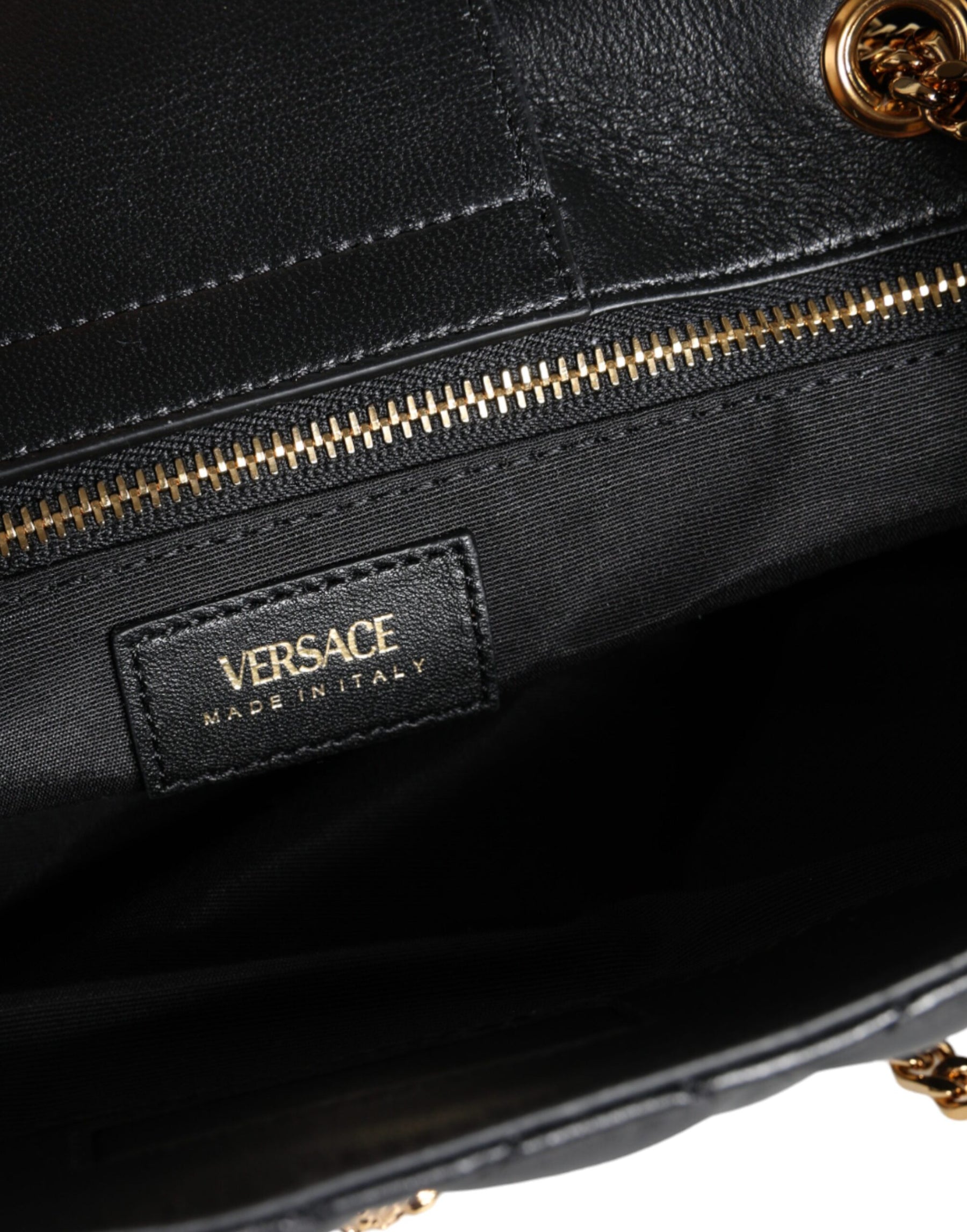 Versace Schwarze gesteppte Nappaleder-Schultertasche mit Kettenriemen