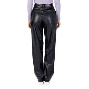Calvin Klein Jeans Schwarze Hose aus recyceltem Polyester