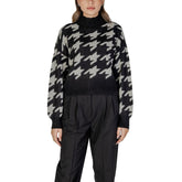 Vero Moda Schwarzer Marabu-Pullover