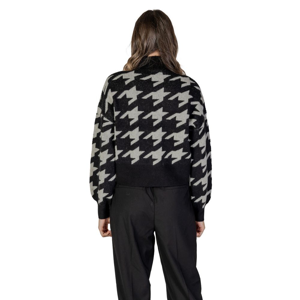 Vero Moda Schwarzer Marabu-Pullover