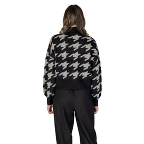 Vero Moda Schwarzer Marabu-Pullover