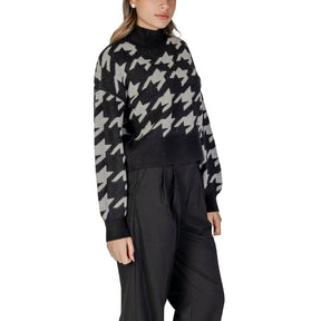 Vero Moda Schwarzer Marabu-Pullover