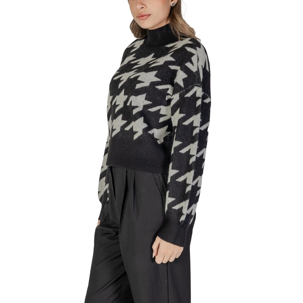 Vero Moda Schwarzer Marabu-Pullover