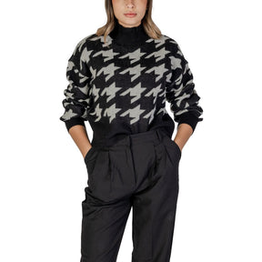 Vero Moda Schwarzer Marabu-Pullover