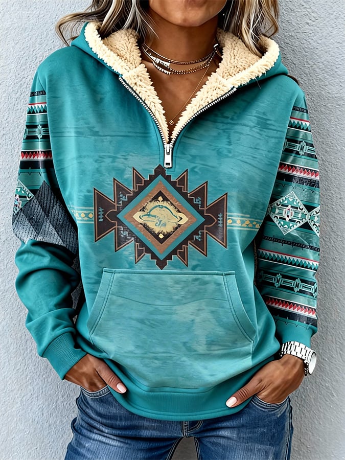 Kuscheliger Boho Hoodie mit Teddyfutter für kalte Wintertage