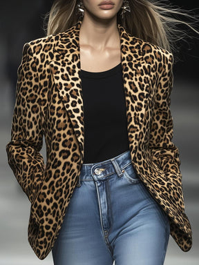 Wild Leopard Langarm-Blazer: Der stilvolle Herbstslook mit Leopardenprint