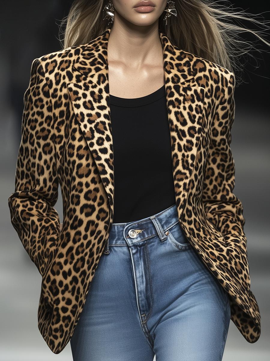 Wild Leopard Langarm-Blazer: Der stilvolle Herbstslook mit Leopardenprint