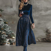 Herbstzauber: Blue Velvet Mock Neck Midi-Kleid – Eleganz trifft Komfort