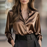 Herbsts-Chic: Leichtes Langarm-Hemd mit Kragen - Vielseitig & Stilvoll