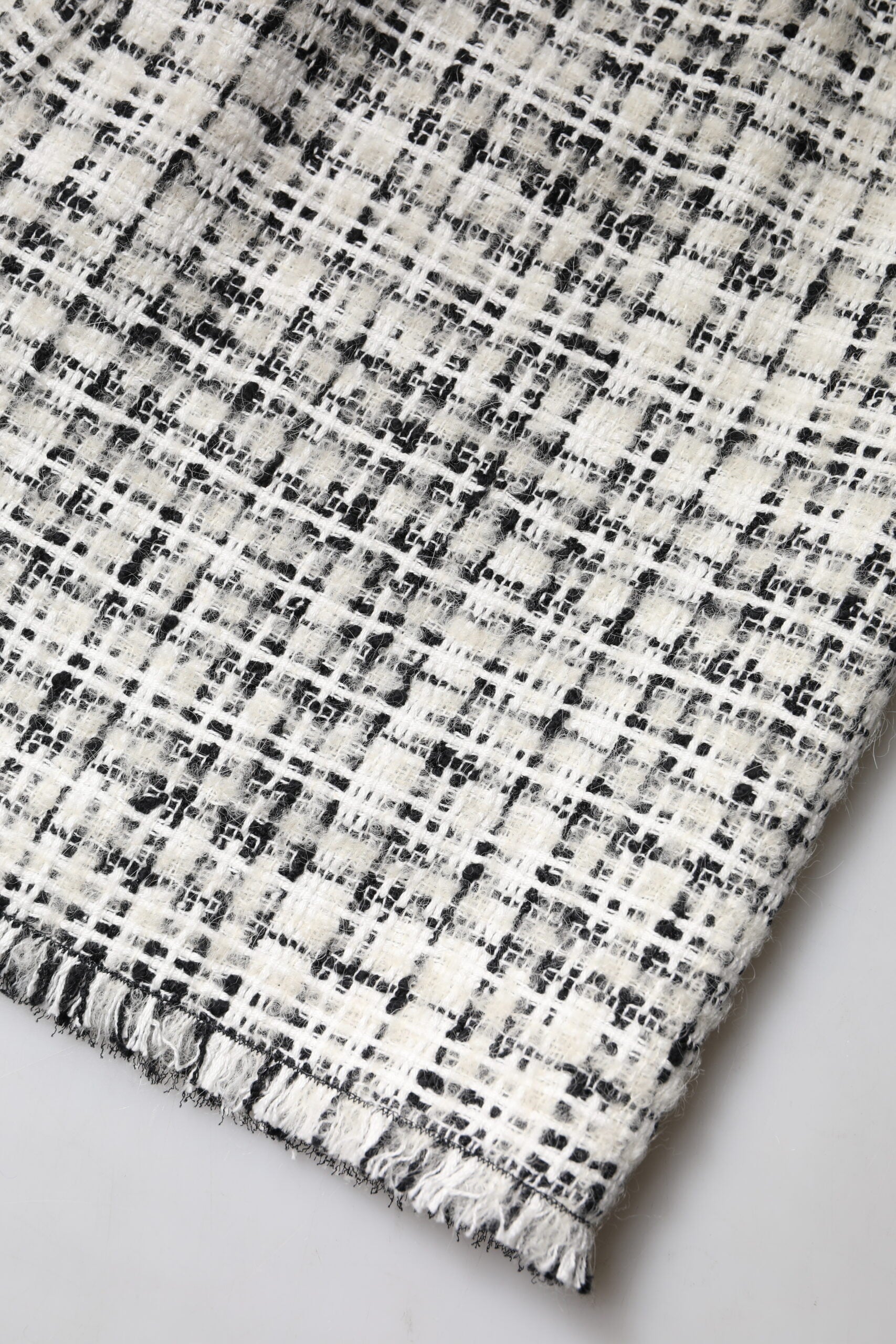 Dolce & Gabbana Weiß Schwarz Hochtaillierter Tartan Tweed Minirock