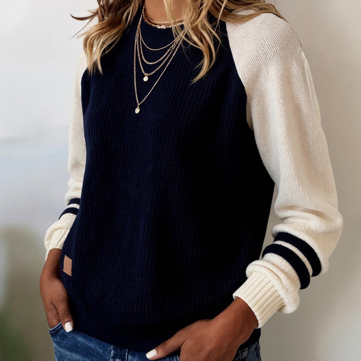 Comfy Striped Round Neck Sweater - Modischer Chic für den Herbst