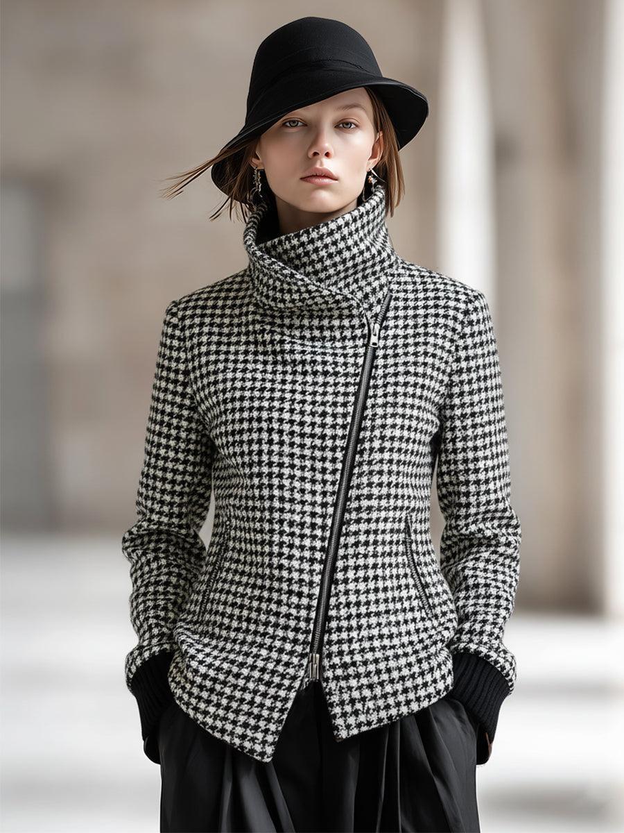 Herbst-Eleganz: Asymmetrischer Mantel im Hahnentrittmuster - Chic & Warm