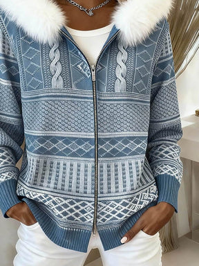 Damen Winterjacke blau mit Fellkapuze skandinavischer Look