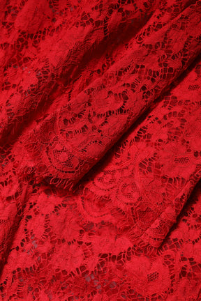 Dolce & Gabbana Rotes Kleid mit floraler Spitze und Strassverzierung