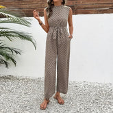 Stilvoller Brown Side Pocket ärmelloser Jumpsuit - Perfekt für den Herbst