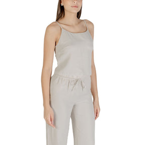 Only Beigefarbenes Oberteil aus recyceltem Polyester