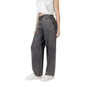 Only Schwarze Lyocell-Hose